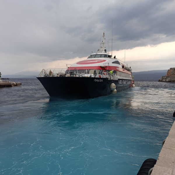 hydra island port speedboat ferry