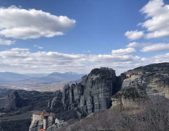 Delphi & Meteora: 2-Day Tour to the Top UNESCO Sites with Great Lunch, Drinks & Accommodation included, from Athens
