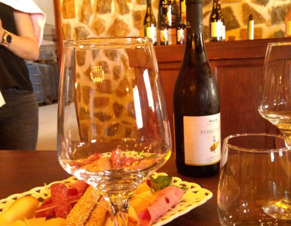 food drinks wine tasting vineyard private tours